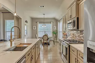 184 W Heritage Mill Cir, Tomball, TX 77375 - Photo 26