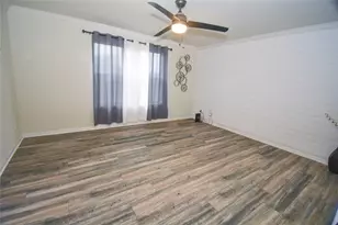 12114 Helvick Cres Ave, Houston, TX 77051 - Photo 10