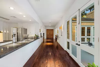323 Vanderpool Lane, Houston, TX 77024 - Photo 10