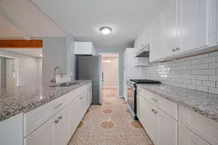 10659 Hazelhurst Dr, Houston, TX 77043 - Photo 10