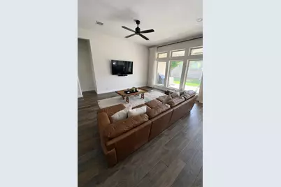2231 Blackhawk Ridge Lane, Manvel, TX 77578 - Photo 2
