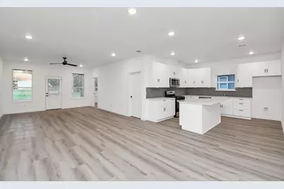 15376 Coaltown Rd, Willis, TX 77378 - Photo 10