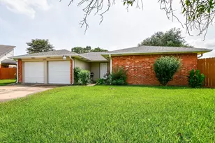 12903 Becklin Ln, Houston, TX 77099 - Photo 2