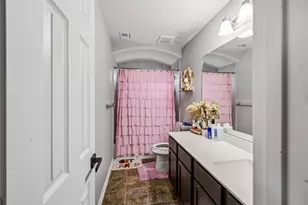 14702 Meadow Acre Trl, Houston, TX 77049 - Photo 10