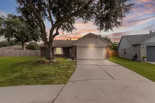 19706 Centerlake Ln, Spring, TX 77379 - Photo 2