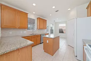 15111 Snow Hill Ct, Sugar Land, TX 77498 - Photo 12