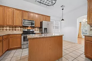 9311 Cantata Ct, Houston, TX 77040 - Photo 10