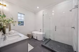 4026 Blossom St, Houston, TX 77007 - Photo 16