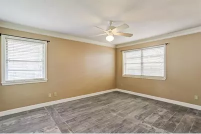 3750 Drummond Street, Houston, TX 77025 - Photo 10