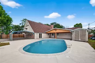 4901 Burning Tree Dr, Baytown, TX 77521 - Photo 44