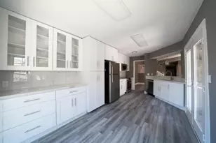 9400 Doliver Dr, Houston, TX 77063 - Photo 12