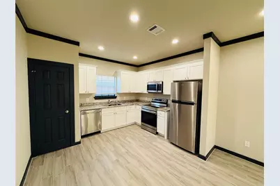4802 Cruse Rd #1, Houston, TX 77016 - Photo 6
