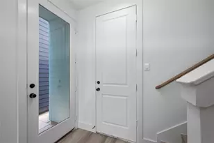 4610 Crown Grove Ln, Houston, TX 77018 - Photo 12