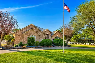 2742 Westchester Circle, Pearland, TX 77584 - Photo 2