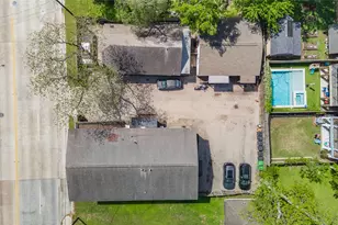 1603 Airline Dr, Houston, TX 77009 - Photo 2