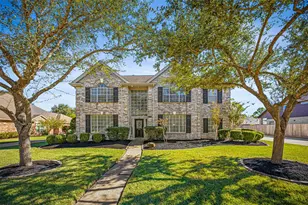 1305 Buttonwood Dr, Friendswood, TX 77546 - Photo 1