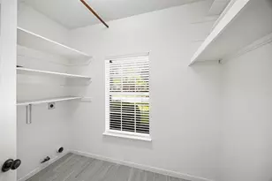 1305 Buttonwood Dr, Friendswood, TX 77546 - Photo 20