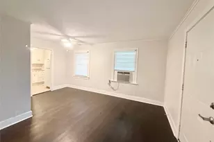 119 Oak Dr, Lake Jackson, TX 77566 - Photo 4