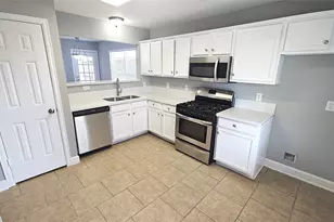 114 Delaney St, Houston, TX 77009 - Photo 2