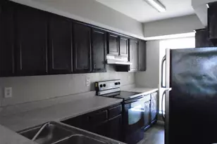 12651 Windsor Village Dr, Houston, TX 77071 - Photo 8