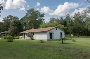 307 County Rd 3997, Cleveland, TX 77328 - Photo 2