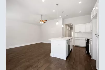 5901 Woodview Drive #B, Houston, TX 77396 - Photo 2