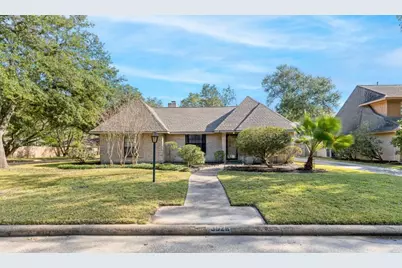 3926 Oak Gardens Drive, Houston, TX 77339 - Photo 2