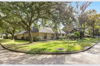 3926 Oak Gardens Drive, Houston, TX 77339 - Photo 1