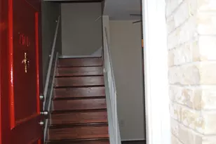 716 Memorial Mews St, Houston, TX 77079 - Photo 2
