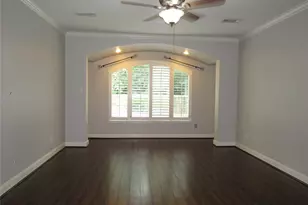 13322 Castle Combe Dr, Houston, TX 77044 - Photo 8