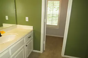 13322 Castle Combe Dr, Houston, TX 77044 - Photo 18