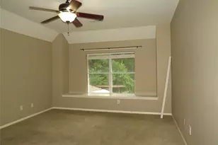 13322 Castle Combe Dr, Houston, TX 77044 - Photo 16