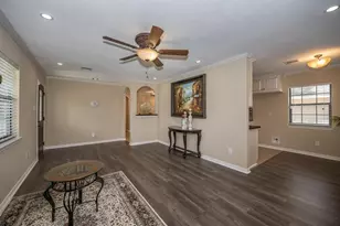 11038 Waxwing St, Houston, TX 77035 - Photo 4
