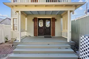 611 Church St, Galveston, TX 77550 - Photo 2