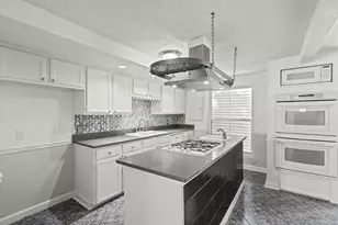 611 Church St, Galveston, TX 77550 - Photo 16