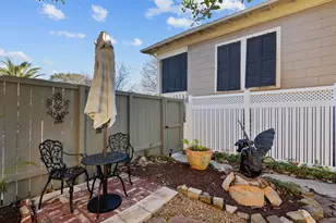 611 Church St, Galveston, TX 77550 - Photo 8