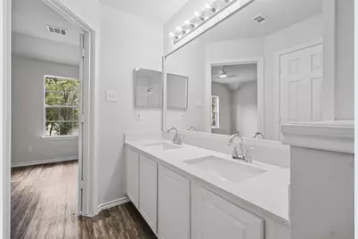 178 S Walden Elms Circle, The Woodlands, TX 77382 - Photo 24