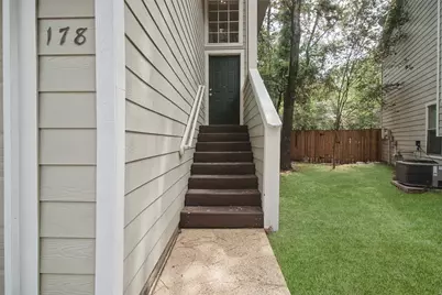 178 S Walden Elms Circle, The Woodlands, TX 77382 - Photo 4