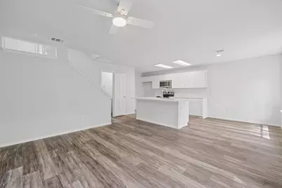 178 S Walden Elms Circle, The Woodlands, TX 77382 - Photo 8