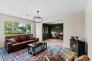 703 Austin St, Columbus, TX 78934 - Photo 8