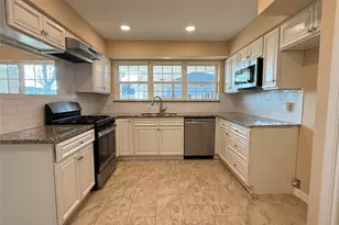 318 Big Hollow Ln, Houston, TX 77042 - Photo 6