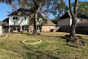 318 Big Hollow Ln, Houston, TX 77042 - Photo 18