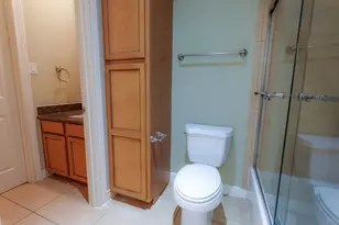 1314 Sherwood Springs Ln, Houston, TX 77043 - Photo 32