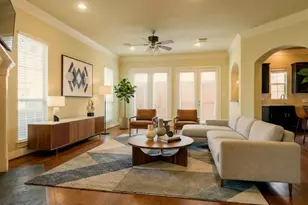 1314 Sherwood Springs Ln, Houston, TX 77043 - Photo 4