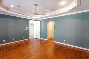 1314 Sherwood Springs Ln, Houston, TX 77043 - Photo 18