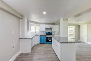 15170 McRae Lake, Conroe, TX 77303 - Photo 14