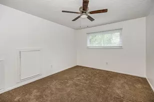 7923 Dawnridge Dr, Houston, TX 77071 - Photo 10