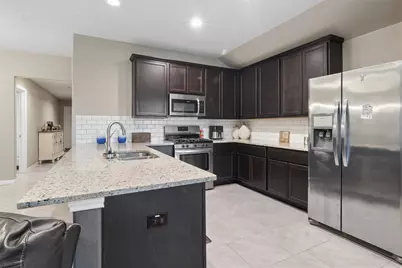 8003 Carillon Way, Rosharon, TX 77583 - Photo 12