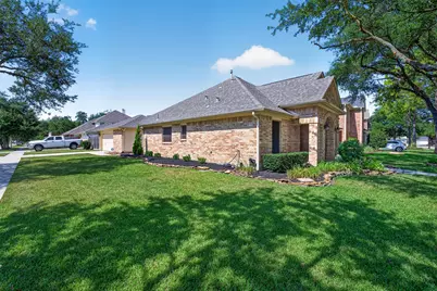 2908 Misty Wind Court, League City, TX 77573 - Photo 4