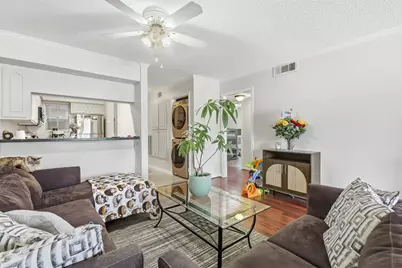 3131 Southwest Freeway #B21, Houston, TX 77098 - Photo 12